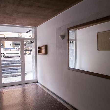 Best House, Anakreontos, Perivolaki, Nikaia, P... Пирея Екстериор снимка