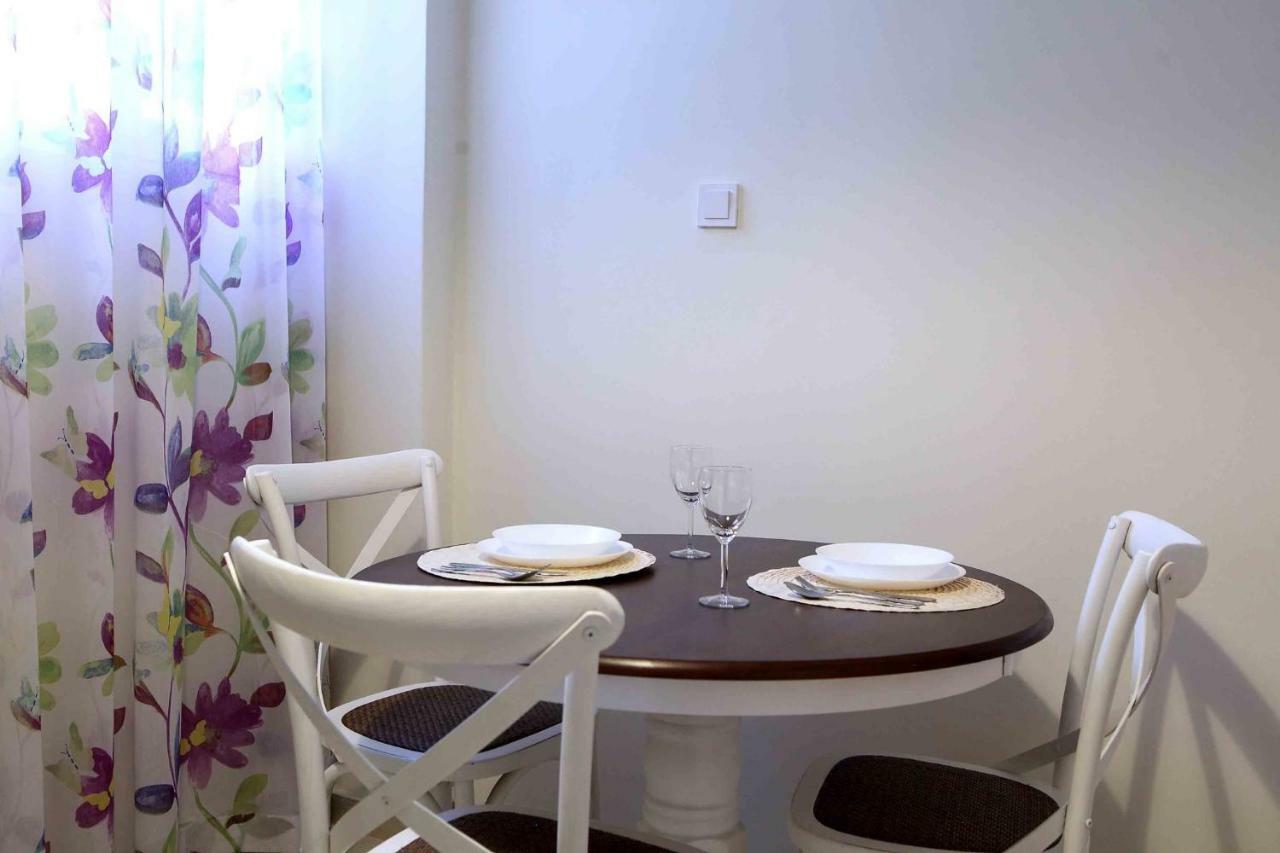 Best House, Anakreontos, Perivolaki, Nikaia, P... Пирея Екстериор снимка